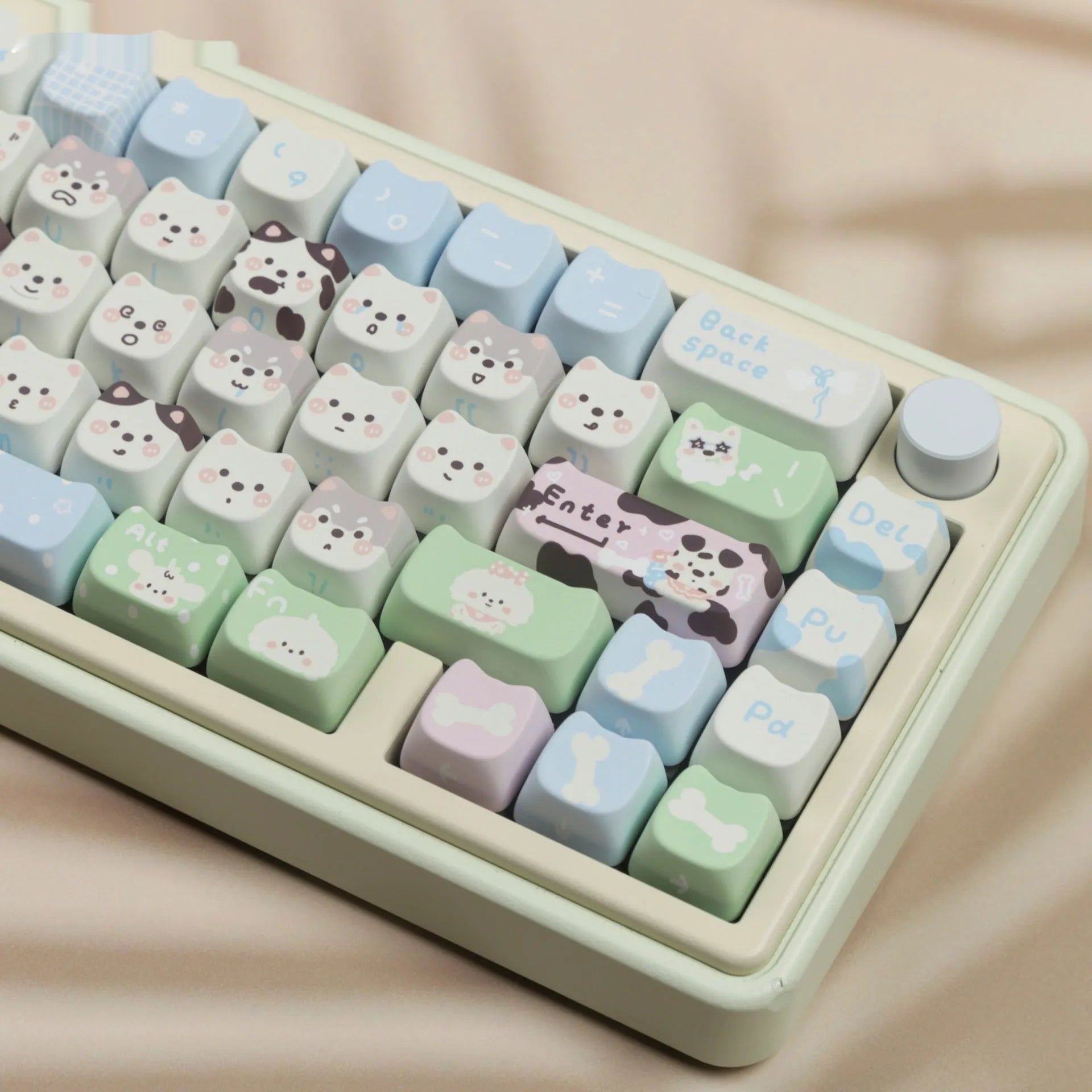 Full set of colourful PBT key caps for mechanical keyboards featuring cute puppy designs.