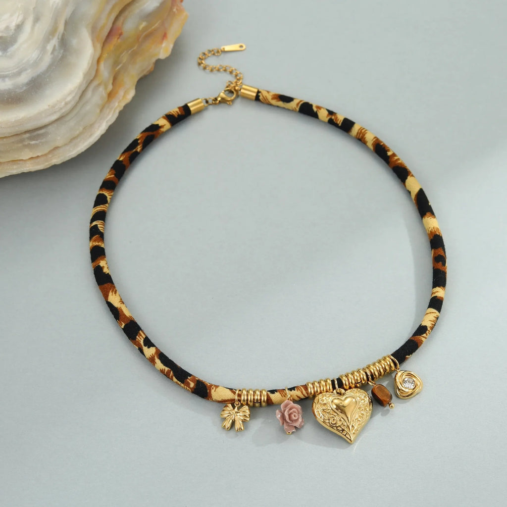 Leopard series stainless steel necklace for women with geometric pendant on adjustable 41-50cm chain